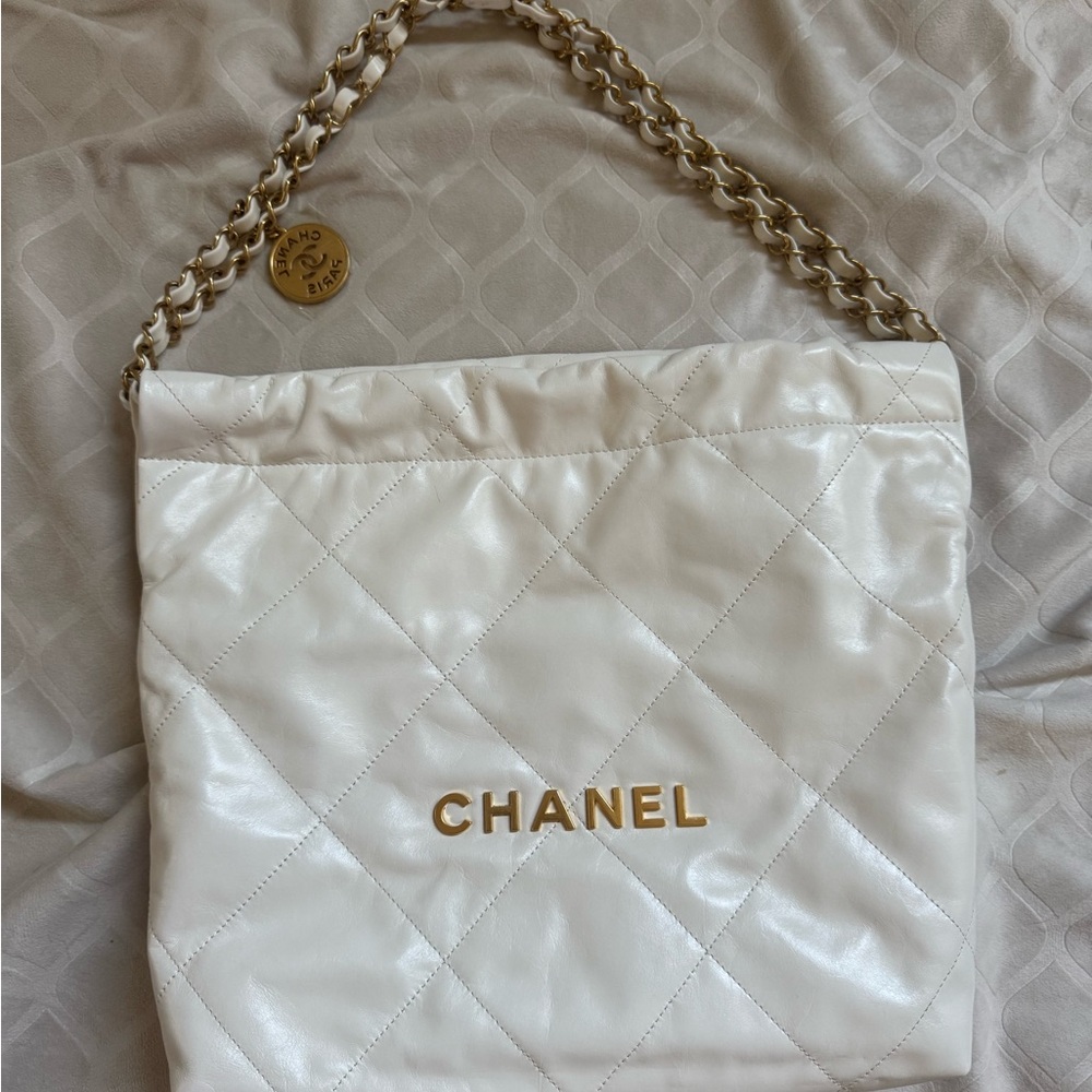 CHANEL Cream and Tan Quilted Shoulder Bag
